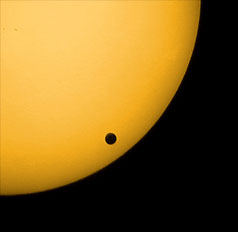 Picture of the June 8, 2004 Venus transit